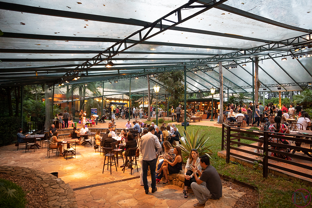 Evento mescla churrasco e degustação de vinhos em casa centenária