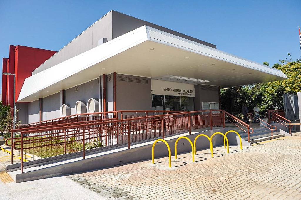 Teatro Alfredo Mesquita Teatro Alfredo Mesquita