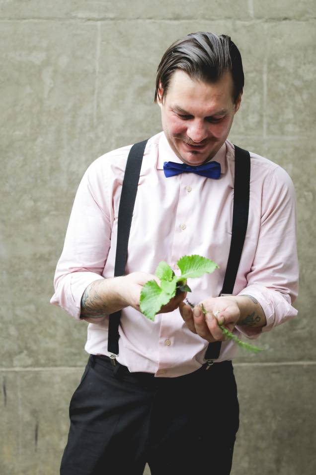 Spencer Amereno Jr.: parte das plantasque ele utiliza nos coquetéis vem de hortas do próprio hotel Spencer Amereno Jr.: parte das plantasque ele utiliza nos coquetéis vem de hortas do próprio hotel