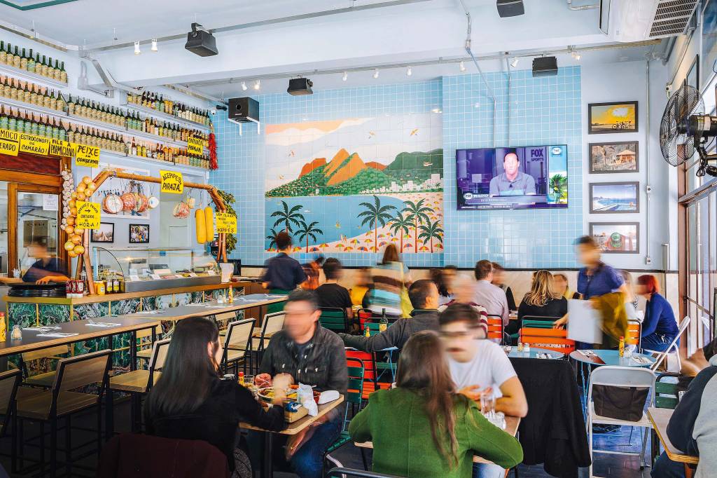 Depois de bar barrar criança, veja lugares que acolhem pais e filhos