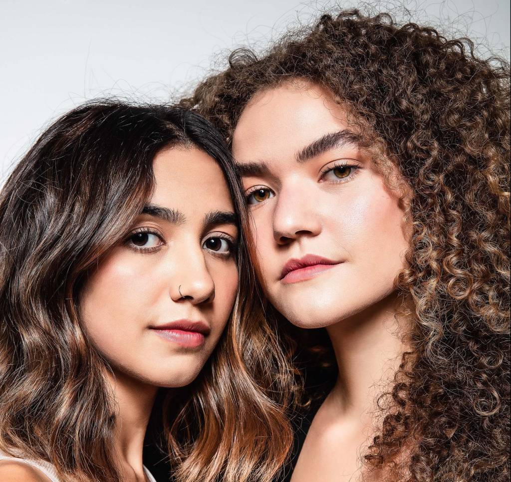 Anavitoria, Pabllo Vittar e Anitta fazem lives neste fim de semana