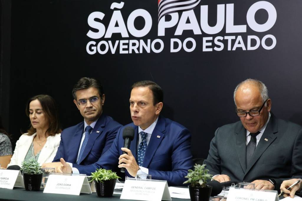 Doria anuncia ações culturais em favelas após mortes em bailes funk