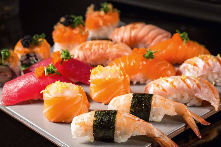 O rodízio à vontade: sushis variados