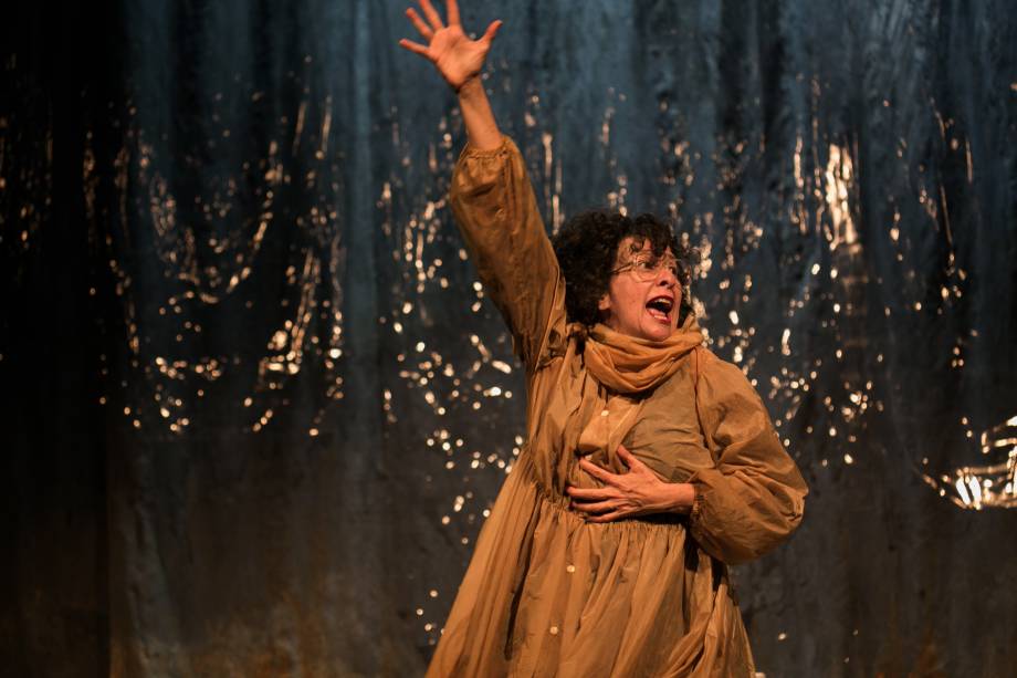 Dos Prazeres: monólogo com Maristela Chelala Dos Prazeres: monólogo com Maristela Chelala