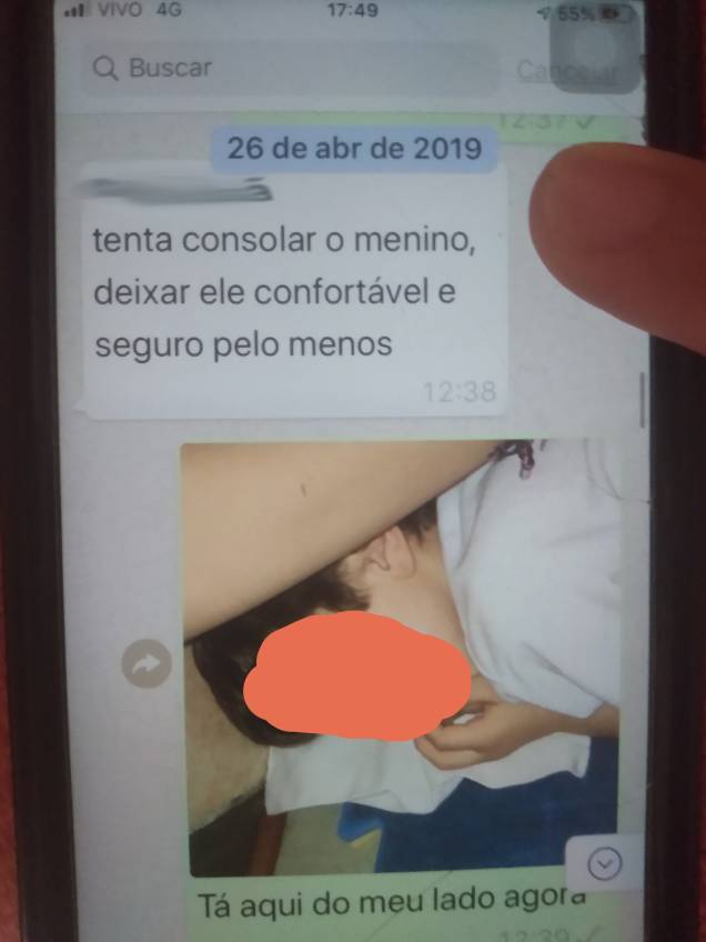 Prints de WhatsApp mostram suposta conversa entre ex-professora e família após menino de 5 anos ter, segundo ela, levado soco na barriga Prints de WhatsApp mostram suposta conversa entre ex-professora e família após menino de 5 anos ter, segundo ela, levado soco na barriga