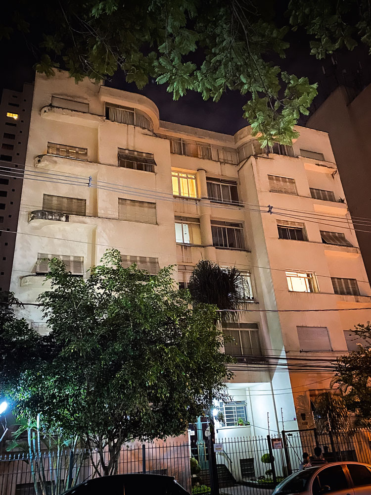 Prédio do grande arquiteto Rino Levi sobrevive em Higienópolis