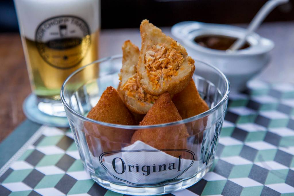 Bar Original opera com drive-thru em Moema