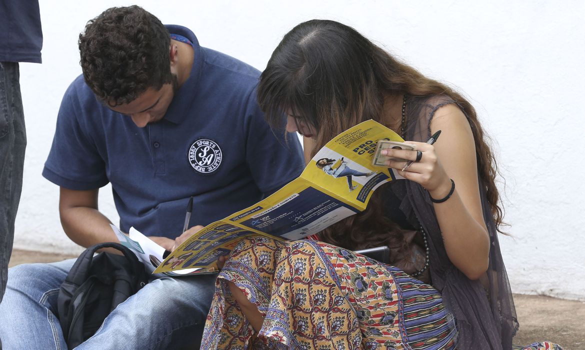 Estudantes no Enem