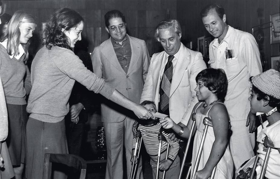 Evolução da Associação de Assistência à Criança Deficiente (AACD): entidade sem fins lucrativos fundada numa casa na Alameda Barão de Piracicaba, em Campos Elíseos, em 1950, ganhou centro de reabilitação no Ibirapuera, em 1963, e hospital ortopédico, em 1993.