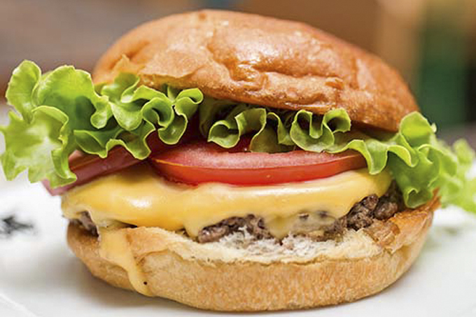 Cabana Burger inaugura unidade em Santana