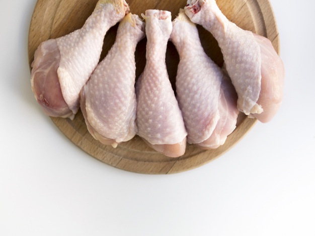 China afirma que detectou coronavírus em frango importado do Brasil