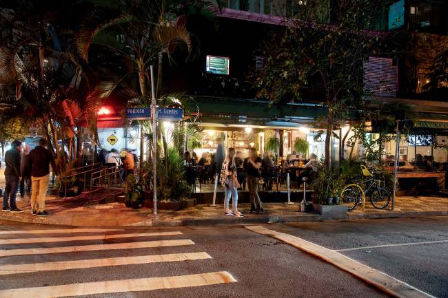 Capa – Reabertura de bares e restaurantes – Vaca Véia Capa – Reabertura de bares e restaurantes – Vaca Véia