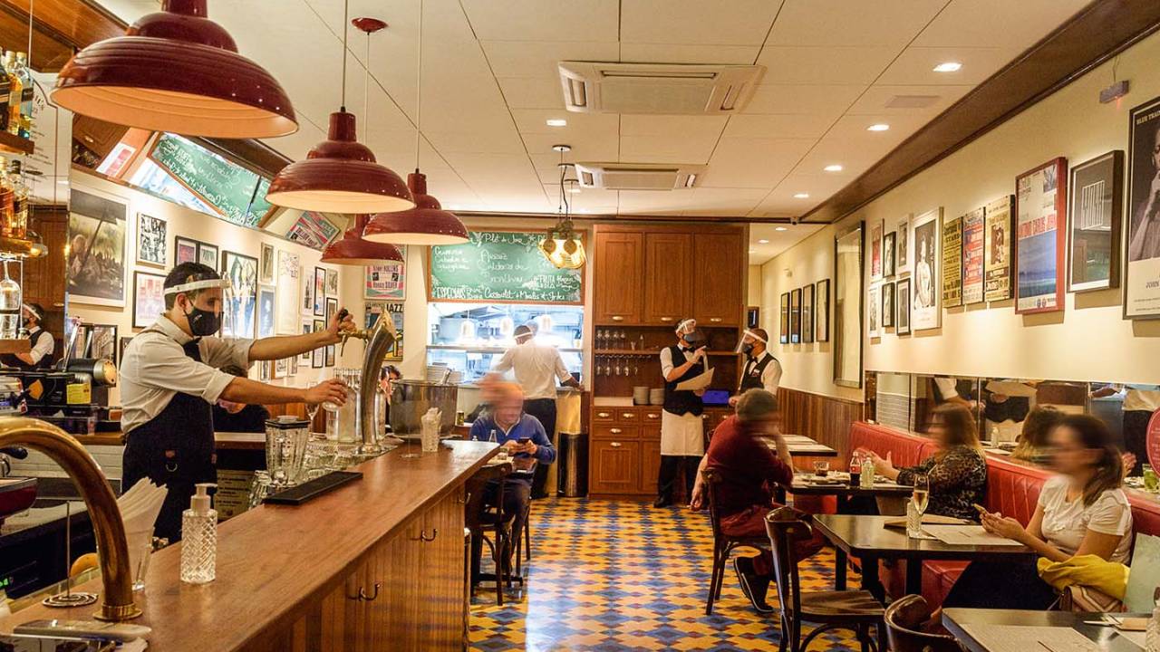Imagem do interior do restaurante