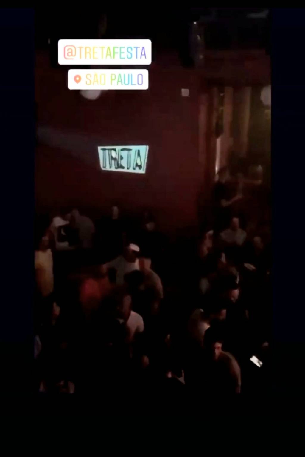 Festa Treta causa aglomeração em Pinheiros e é criticada nas redes sociais