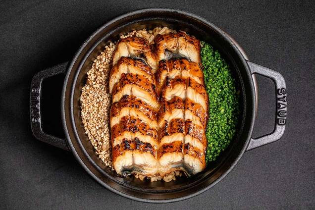 Kamameshi: versão com enguias Kamameshi: versão com enguias