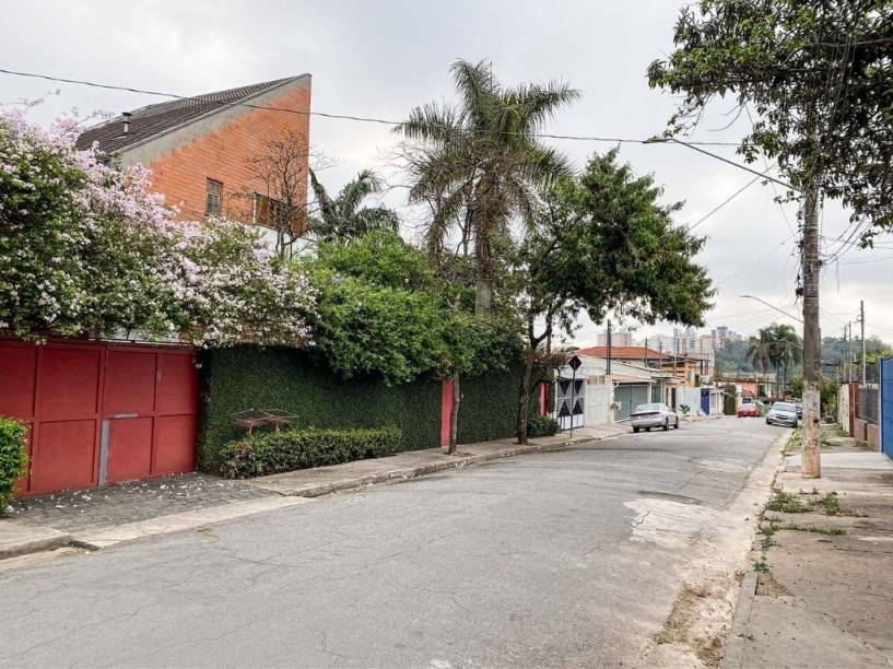 Casas na vizinhança do novo parque: não exatamente um enclave necessitado