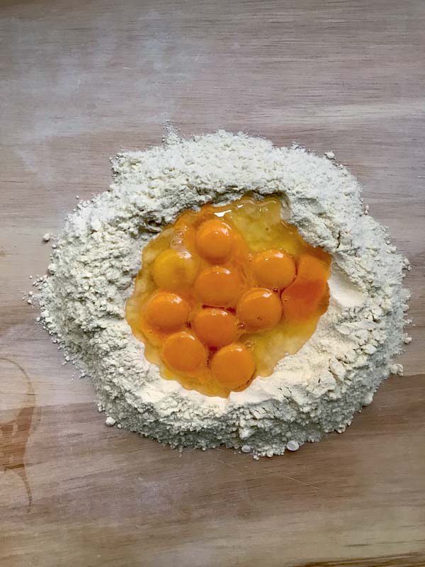 Comer & Beber 2020/2021 – Chef da Quarentena – Alexandre Bronzatto Comer & Beber 2020/2021 - Chef da Quarentena - Alexandre Bronzatto
