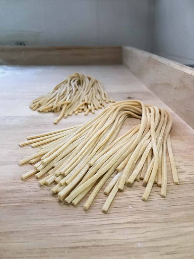 Comer & Beber 2020/2021 – Chef da Quarentena – Alexandre Bronzatto Comer & Beber 2020/2021 - Chef da Quarentena - Alexandre Bronzatto