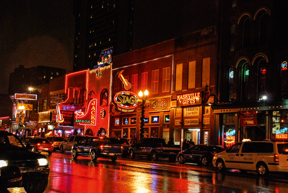 Honky-Tonk Highway, na Broadway