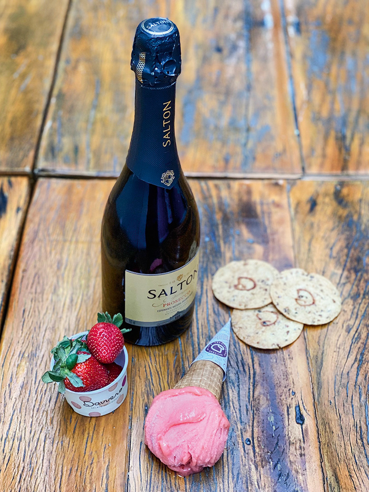 Davvero: mistura de prosecco Salton com morango