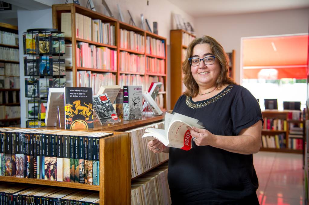 Livraria Francesa se muda do Centro após mais de 70 anos