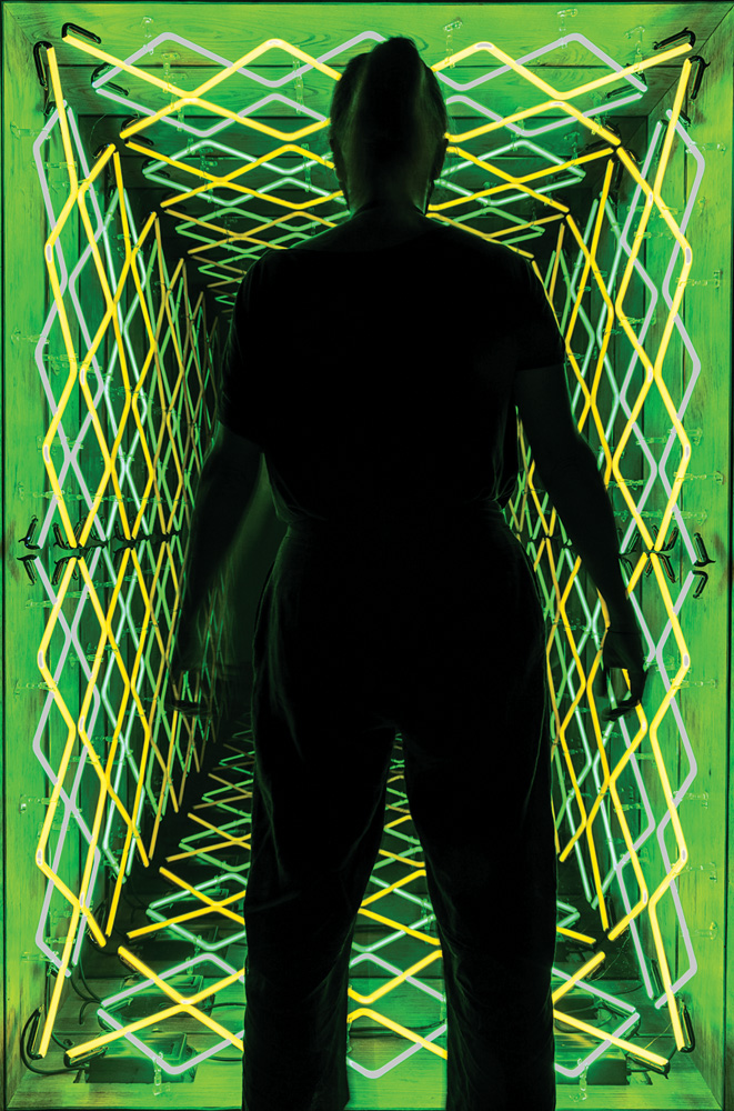 Farol Santander presenta instalações luminosas