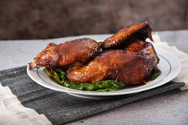 Frango recheado de lobozó: para compartilhar Frango recheado de lobozó: para compartilhar