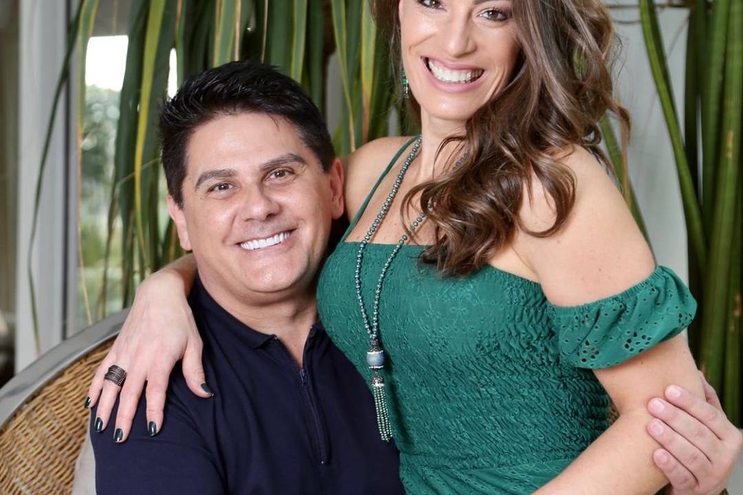 César Filho e Elaine Mickely: união em internação do apresentador por Covid-19
