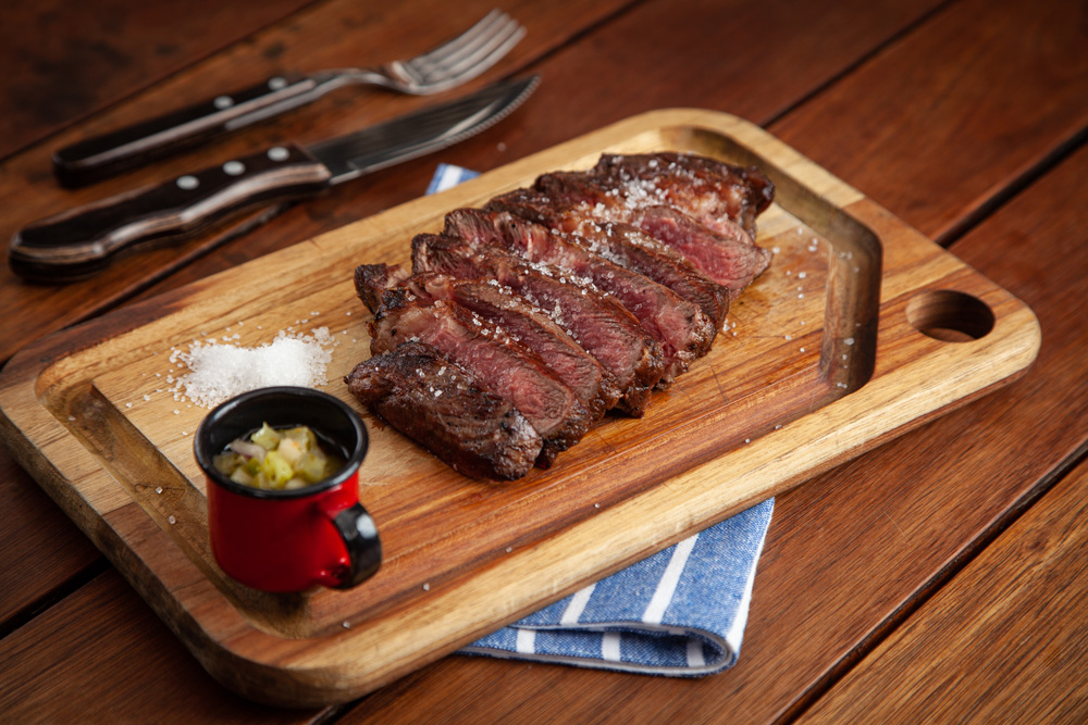 Fazenda Churrascada serve grelhados em casarão histórico