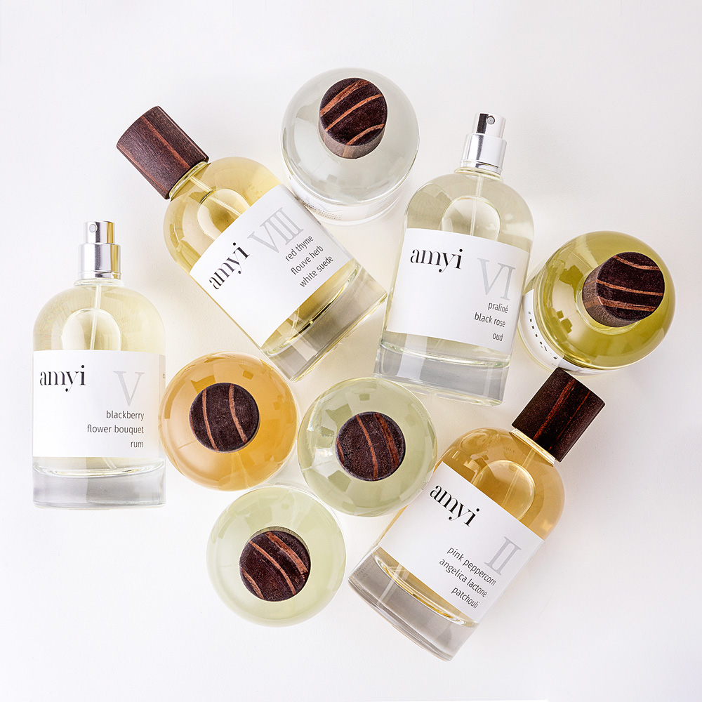 portfólio-amyi-perfumes.jpg frascos de perfume da amyi