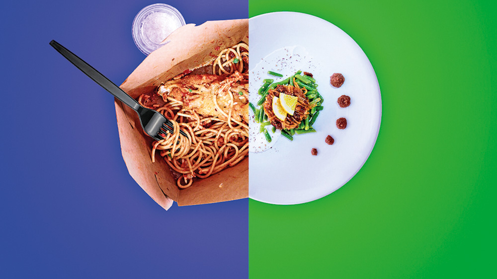 6 – Requentados Repaginados (DIVULGAÇÃO-NETFLIX) (2).jpg Montagem de dois pratos: um macarrão em um saco e um prato de restaurante