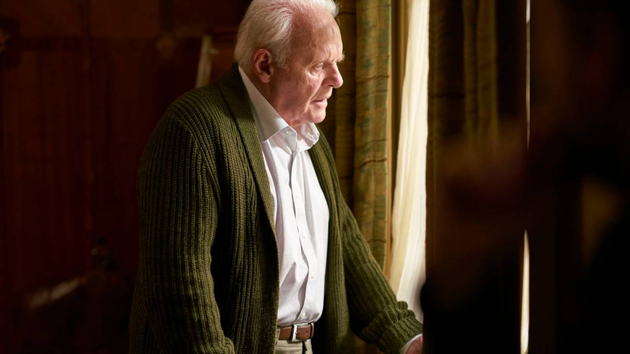 Anthony Hopkins em cena de Meu Pai, dirigido por Florian Zeller