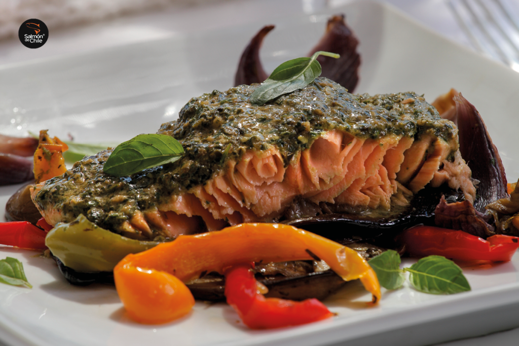 Imagens_Salmon-de-Chile_Maio Salmão marinado ao pesto