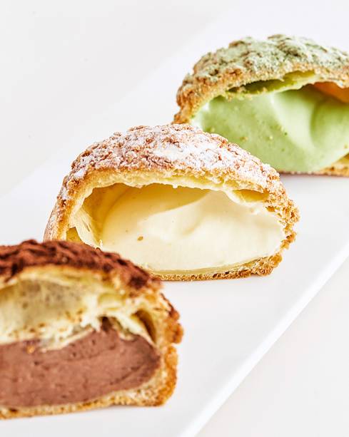 Choux cream: casquinha delicada recheada de matchá, creme ou chocolate