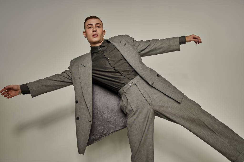 Leo Picon cria campanha com cartilha trans após viver ‘cancelamento’