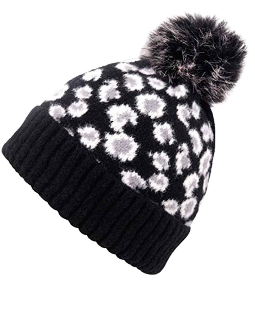 gorro amazon.png Gorro com pompom em cima e estampa de animal print cinza e preto no restante