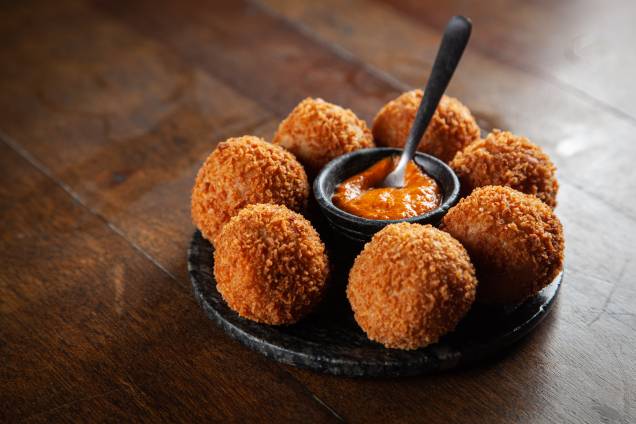 Bolinho de pato: feito com tucupi e jambu Bolinho de pato: feito com tucupi e jambu