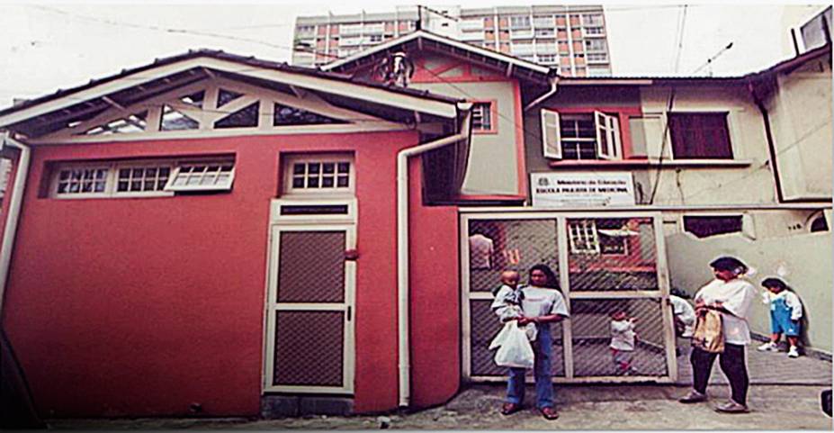 Cenas da casinha da Rua Botucatu: sem confortos Cenas da casinha da Rua Botucatu: sem confortos