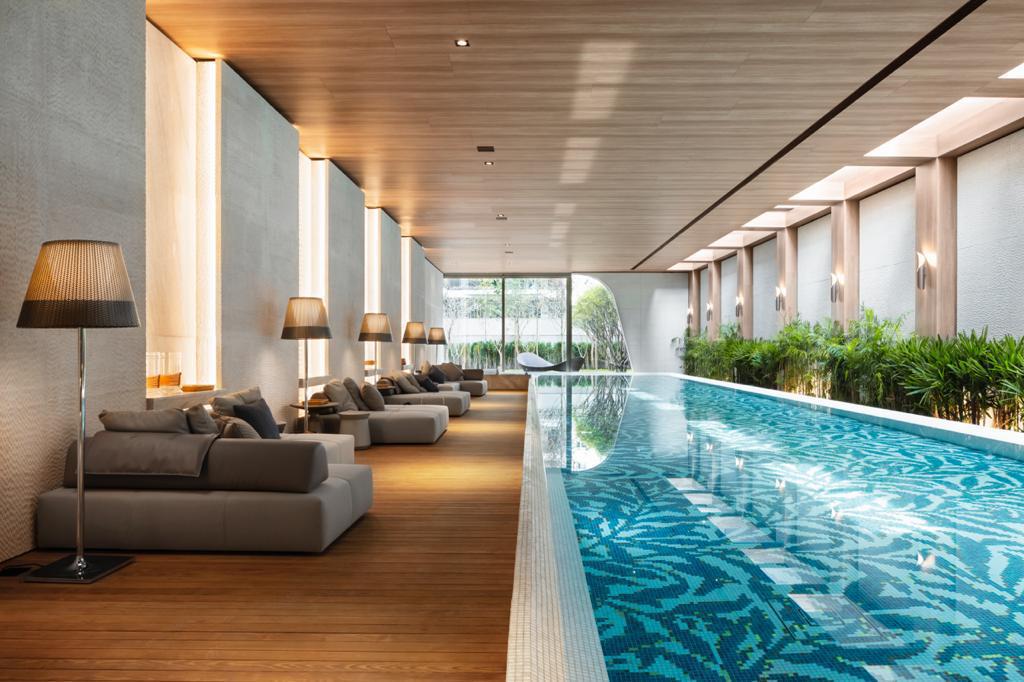 ITALIANO2 imagem da piscina de luxo do condomínio