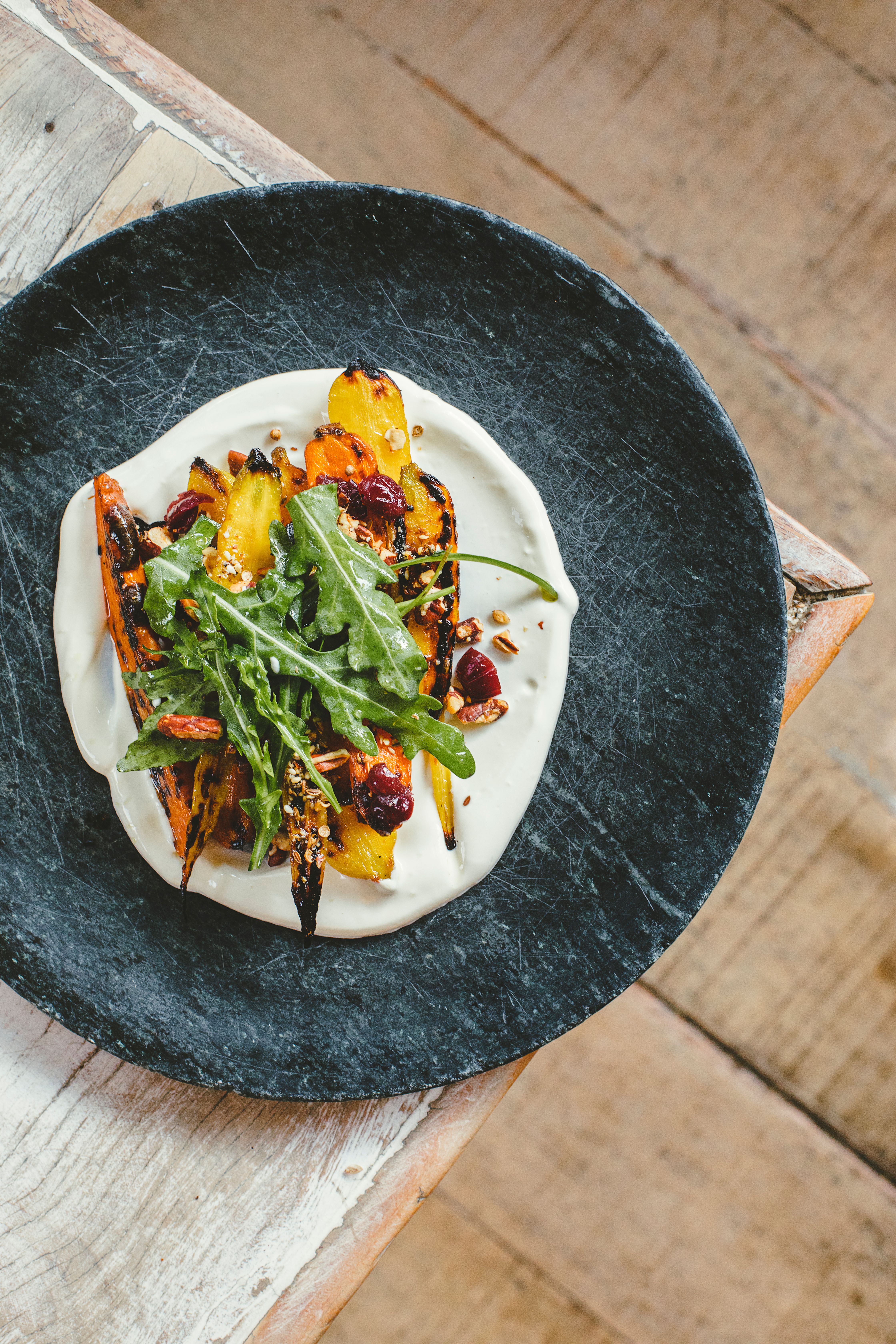 Manioca: o endere&ccedil;o irm&atilde;o do Man&iacute; serve, no fim de semana, org&acirc;nicos da esta&ccedil;&atilde;o na brasa e arroz de lula