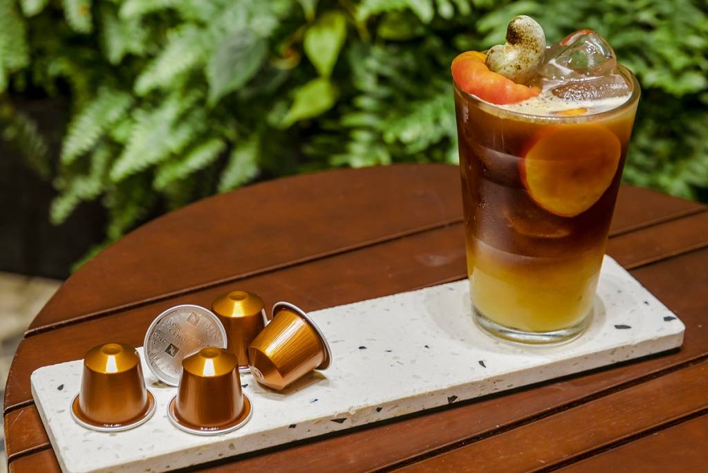 Nespresso oferece bebida para comemorar os 25 anos de Veja Comer & Beber