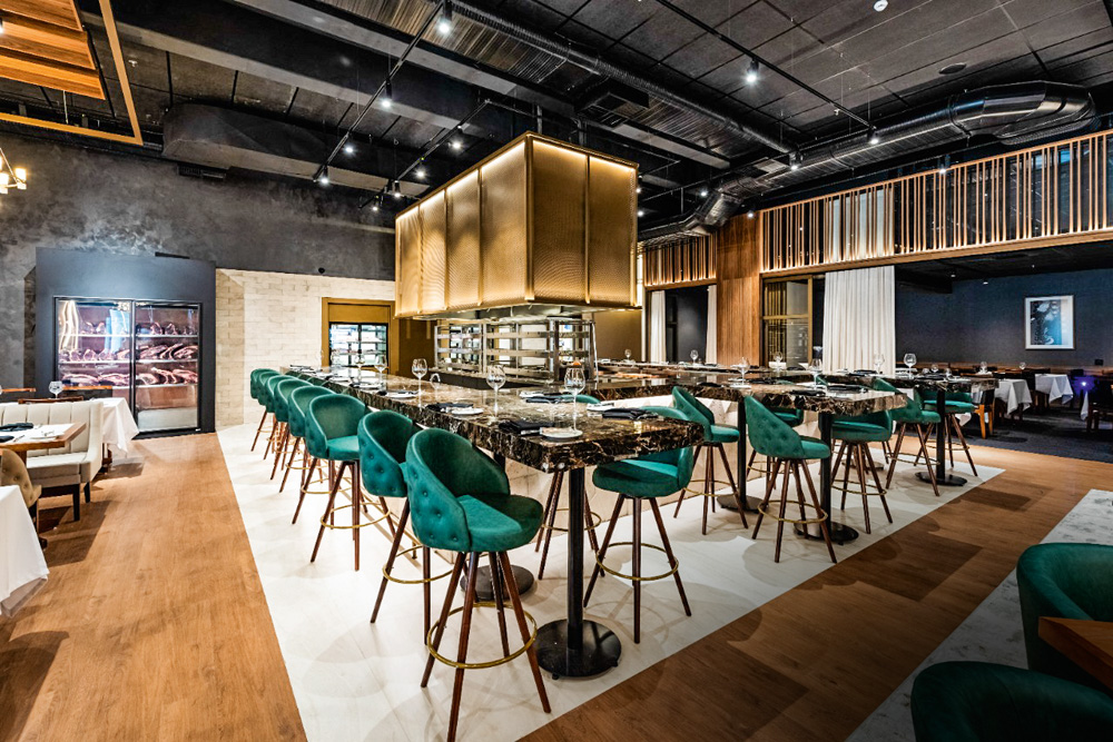 Fogo de Chão inaugura unidade em shopping da capital