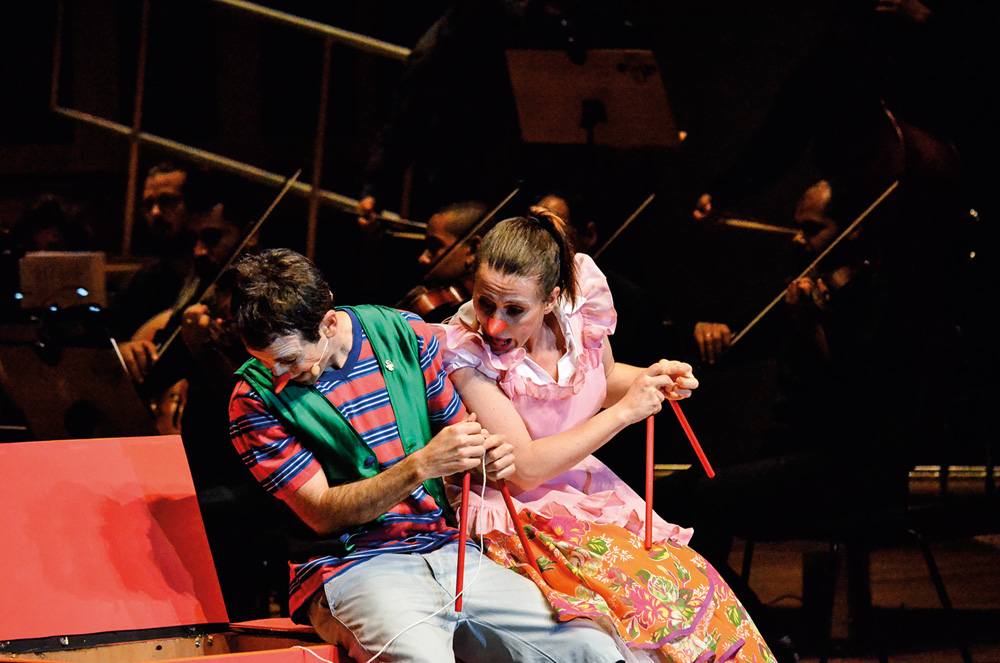 Associação Tucca apresenta espetáculo sobre o Papai Noel no Teatro Faap