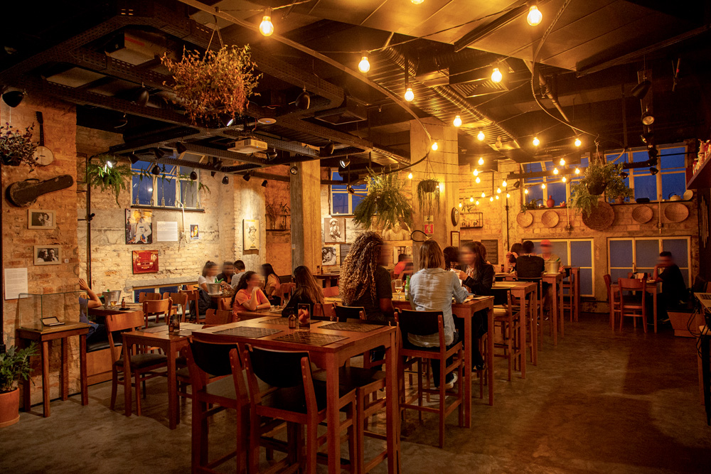 Boteco 28: petiscos paulistas no alto do Farol Santander