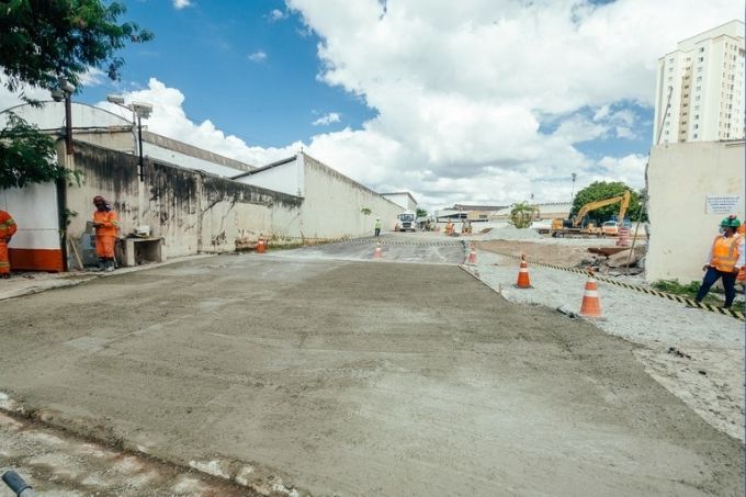 Desvio da cratera aberta em obra da linha 6-laranja