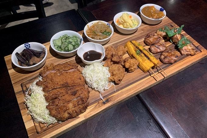 Izakaya Kuroda monta combinados de petiscos