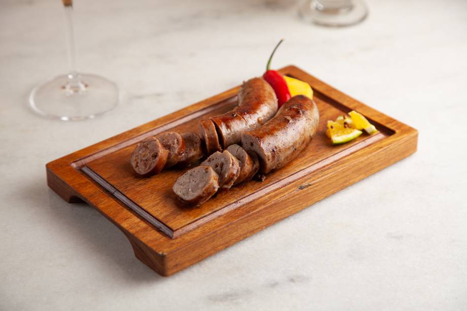 Linguiça com manga e pimenta: sem conservantes Linguiça com manga e pimenta: sem conservantes