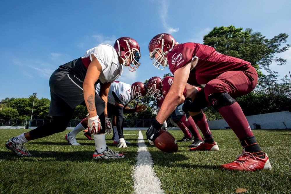Competição amadora de futebol americano tem 27 equipes e 3 000 atletas