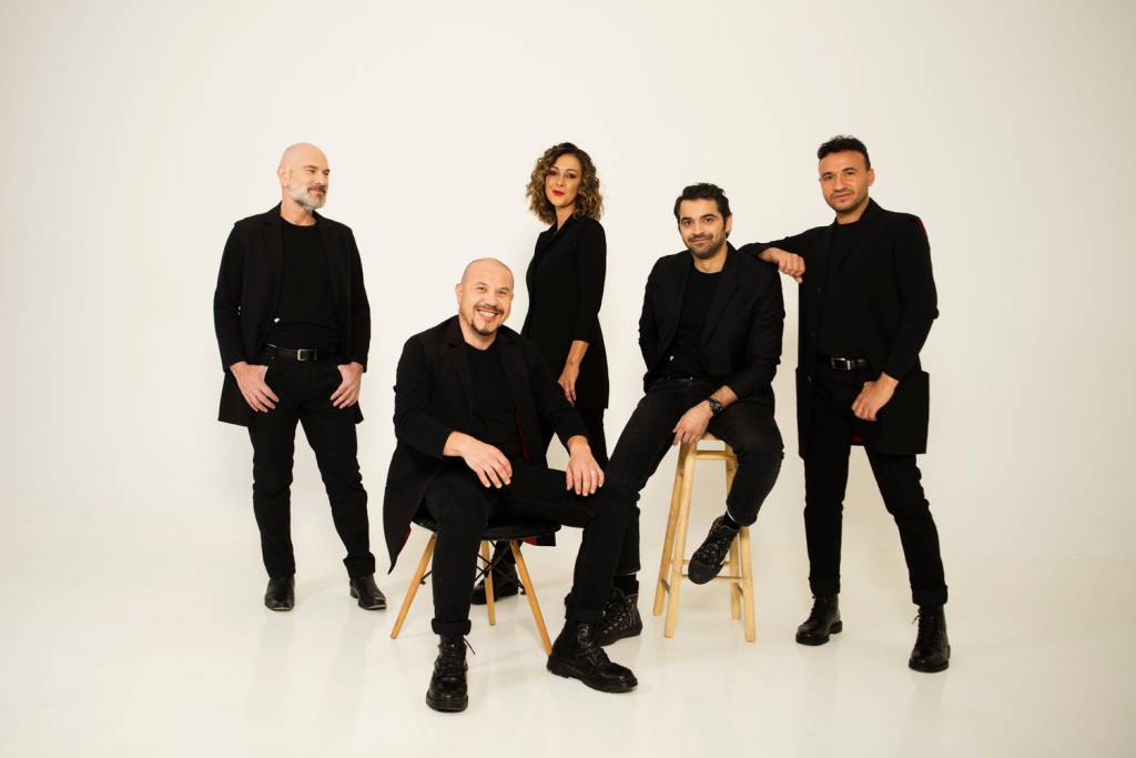 Dior oferece sessões gratuitas de maquiagem em vários pontos da cidade