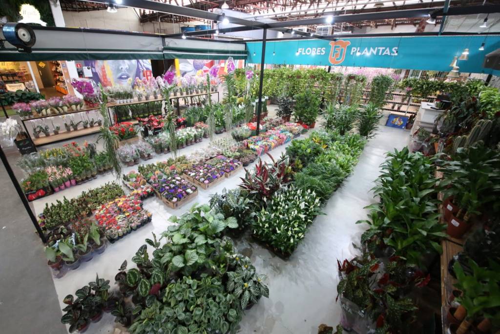 Mercadão das Flores terá primeira Escola Paulista de Arte Floral em maio